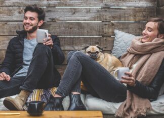 Czy białe spodnie pogrubiają?